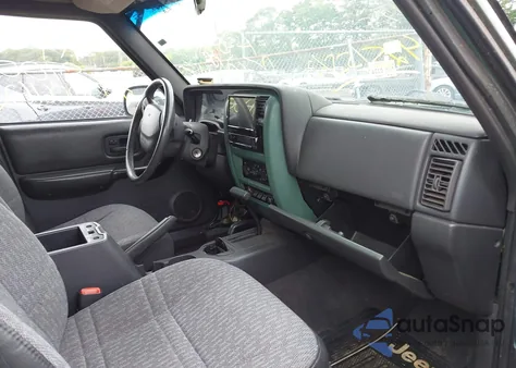 2000 Jeep Cherokee Sport z USA, uszkodzony, nr VIN 1J4FF48S8YL242593